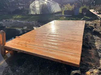 Přírodní jezírko v Brně